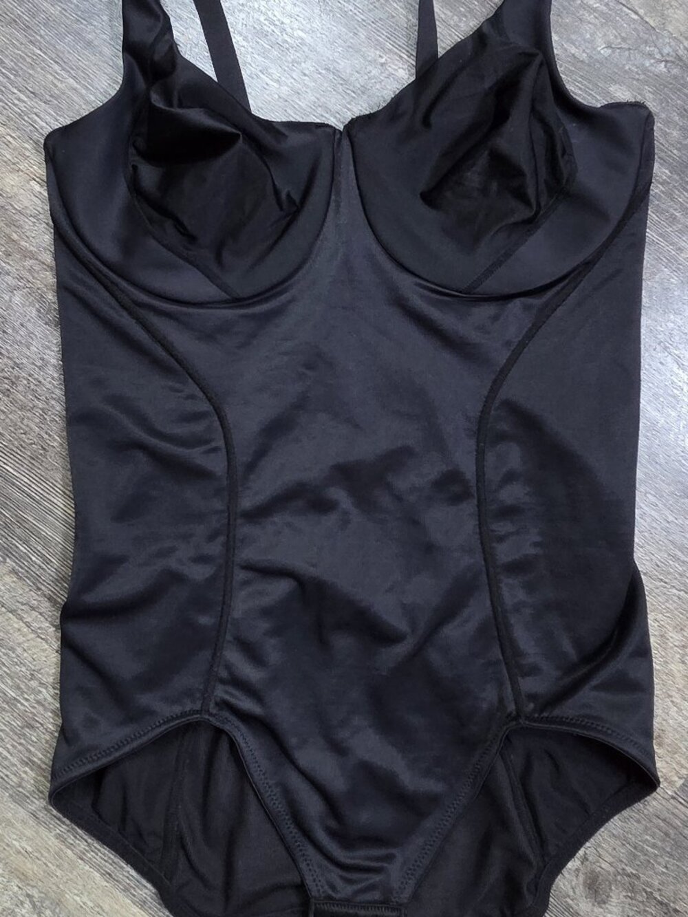 Flexees Black Shapewear Bodysuit Sz 40C by Maidenform